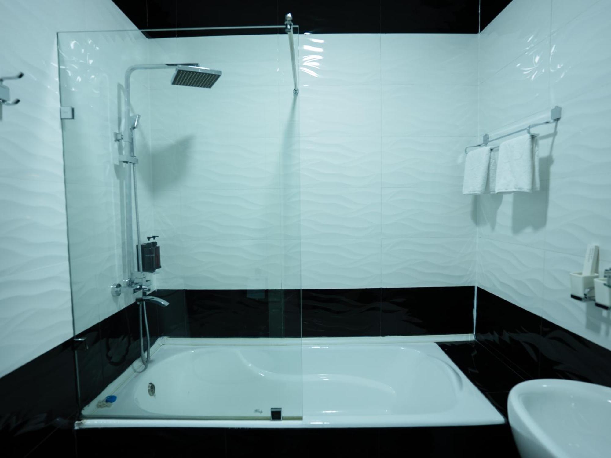 Avant Wellness Hotel Pool&Spa, Free Airport Shuttle Service Taşkent Dış mekan fotoğraf